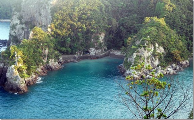 Photographie copyright Mark J. Palmer - La baie de la honte de The Cove sans dauphins, le 1er septembre 2009